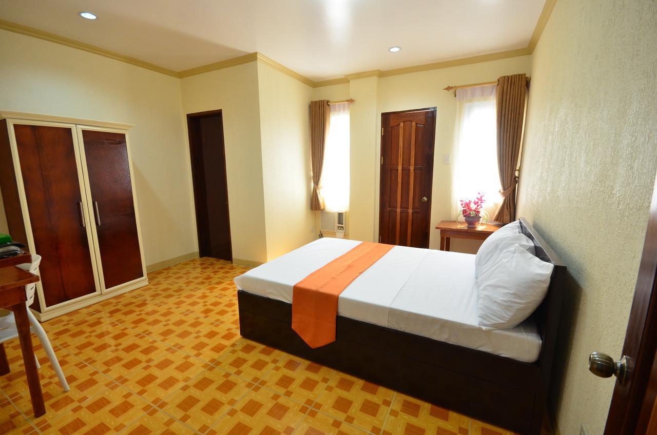 Gilin Pension House Puerto Princesa Екстер'єр фото